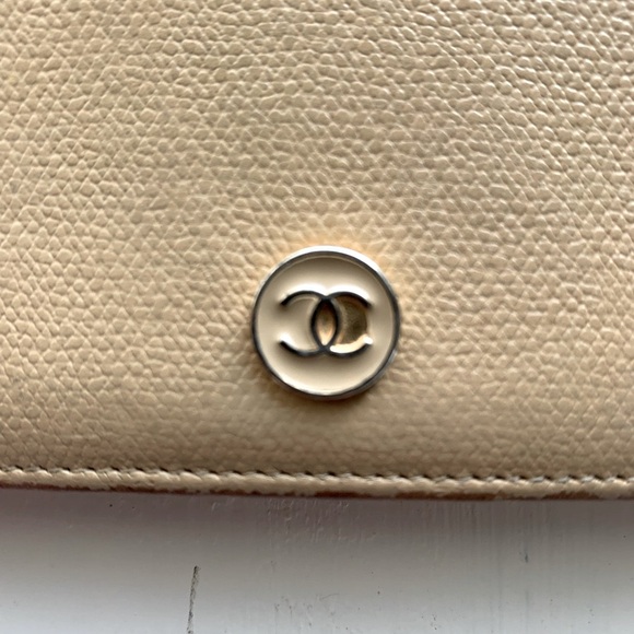 CHANEL TAN WALLET - Picture 4 of 12